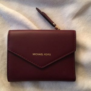 Michael kors wallet